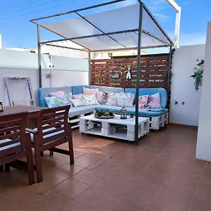 https://paradise-room-with-private-bathroom-near-the-beach.puertodelcarmen-hotels.org